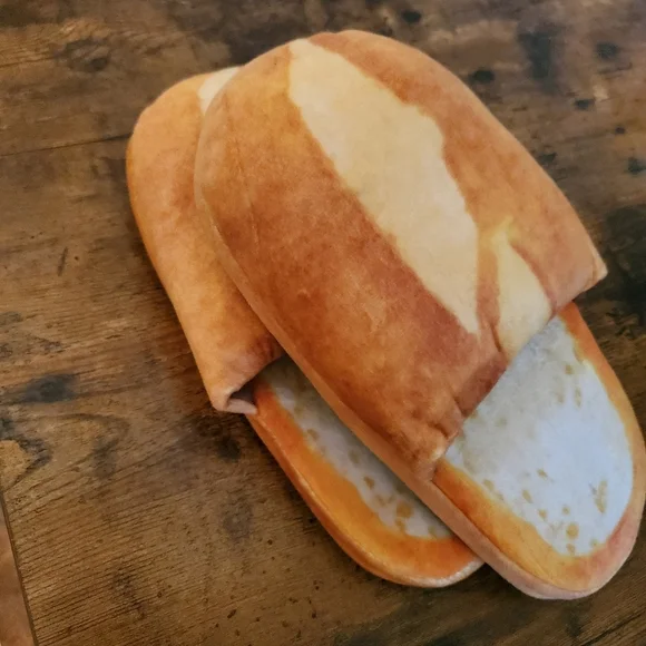 loaf of bread slippers - Picture 7 of 8
